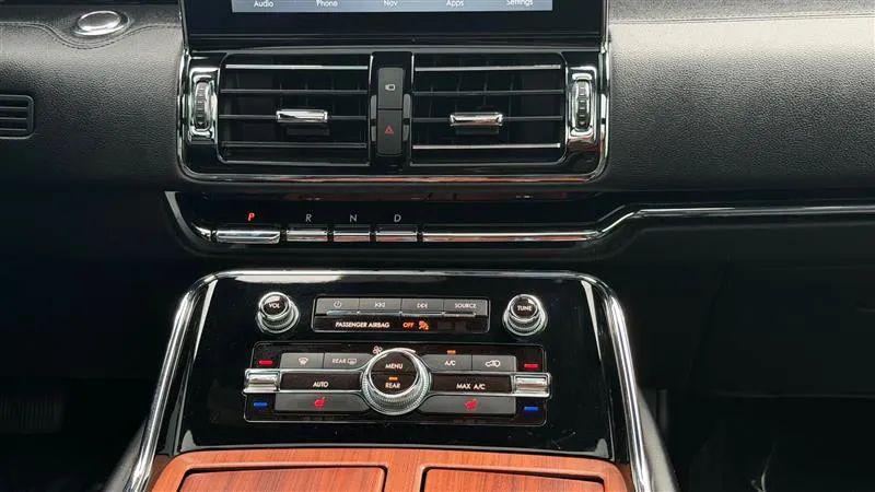 2018 Lincoln Navigator L Select