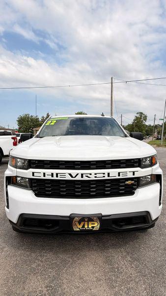 2022 Chevrolet Silverado 1500 4WD Crew Cab Standard Bed Custom