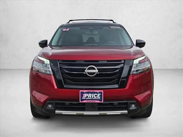 2022 Nissan Pathfinder SL 2WD