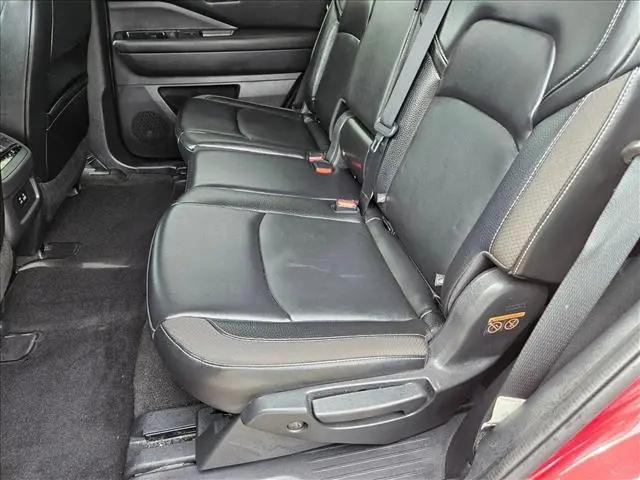2022 Nissan Pathfinder SL 2WD