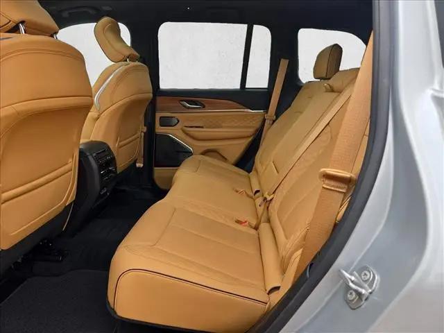 2025 Jeep Grand Cherokee Summit Reserve 4x4