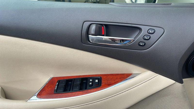 2011 Lexus ES 350 350