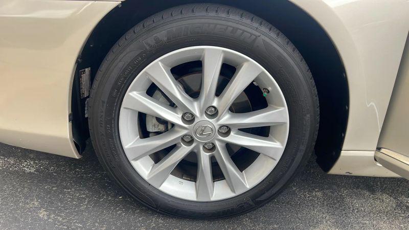 2011 Lexus ES 350 350