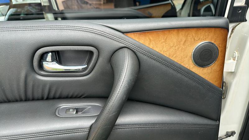 2014 INFINITI QX80 Base