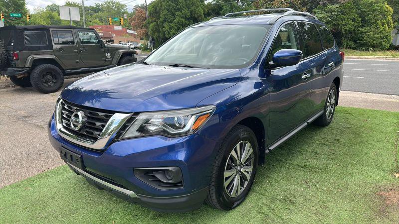 2019 Nissan Pathfinder S
