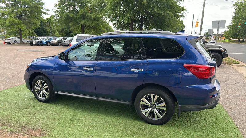 2019 Nissan Pathfinder S