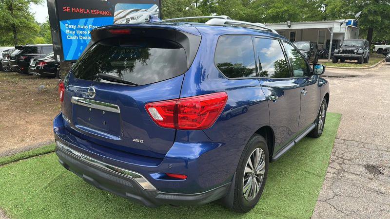 2019 Nissan Pathfinder S