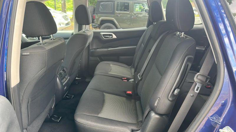 2019 Nissan Pathfinder S