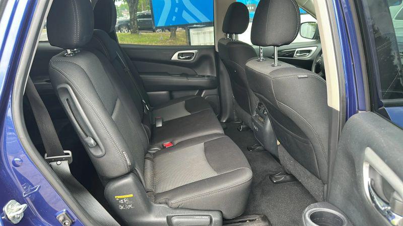 2019 Nissan Pathfinder S