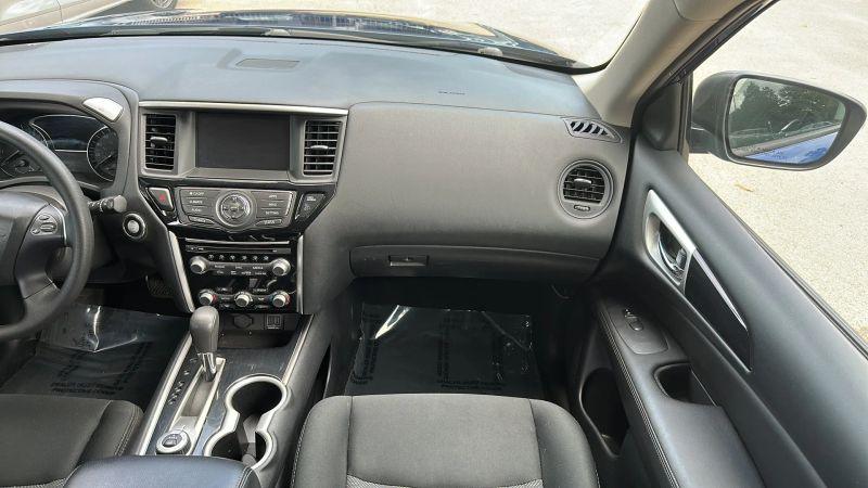 2019 Nissan Pathfinder S