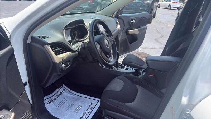 2017 Jeep Cherokee Altitude FWD