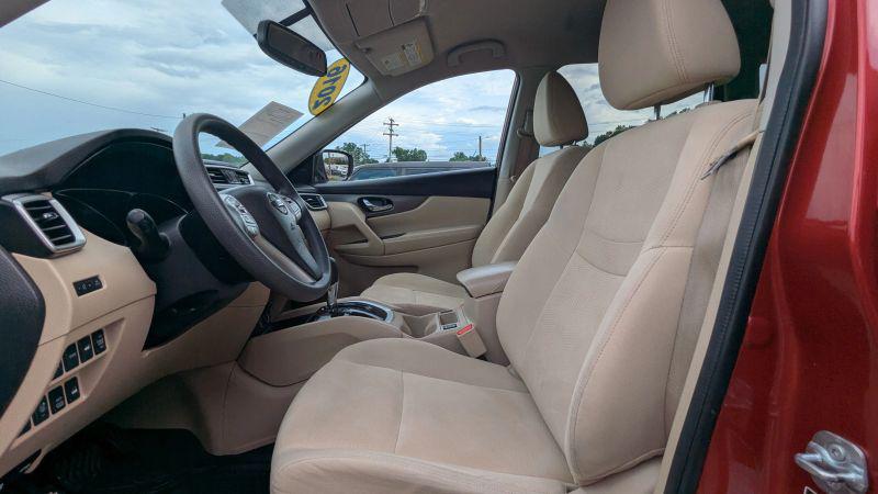 2016 Nissan Rogue SV