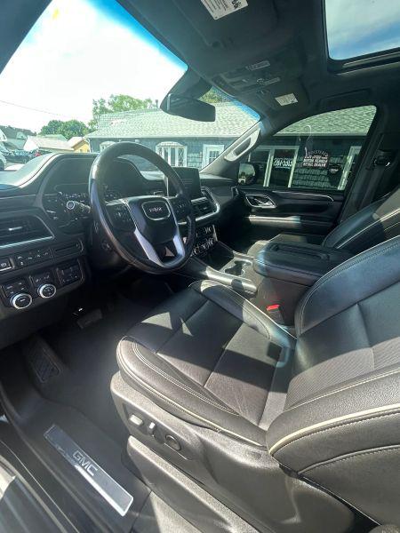 2021 GMC Yukon 4WD SLT