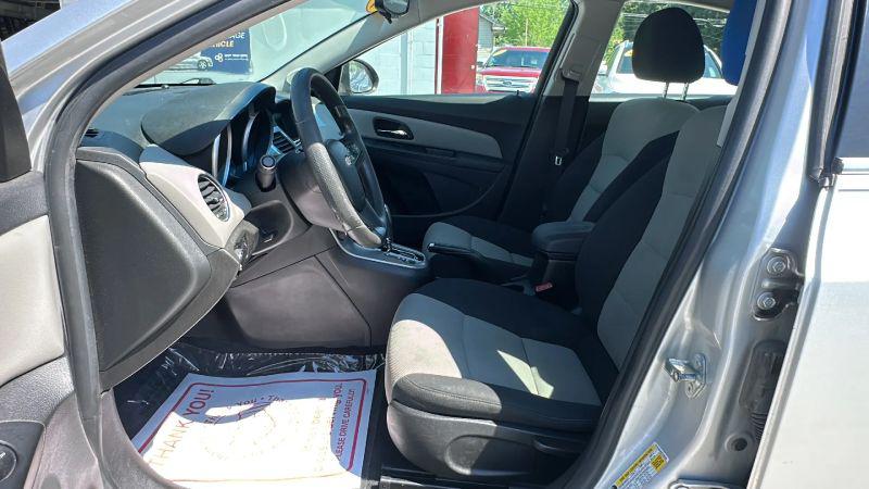 2012 Chevrolet Cruze LS