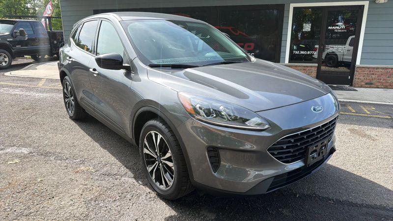 2021 Ford Escape SE