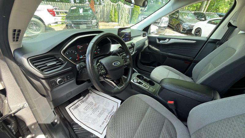 2021 Ford Escape SE