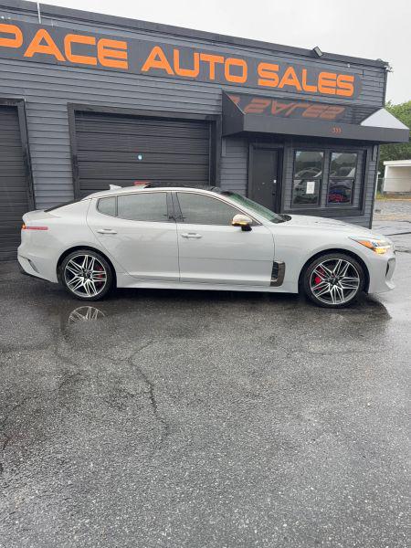 2022 Kia Stinger GT1