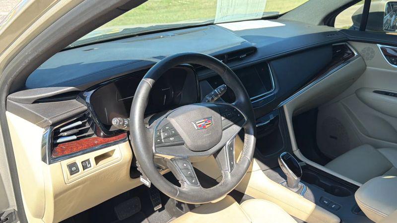 2017 Cadillac XT5 Premium Luxury
