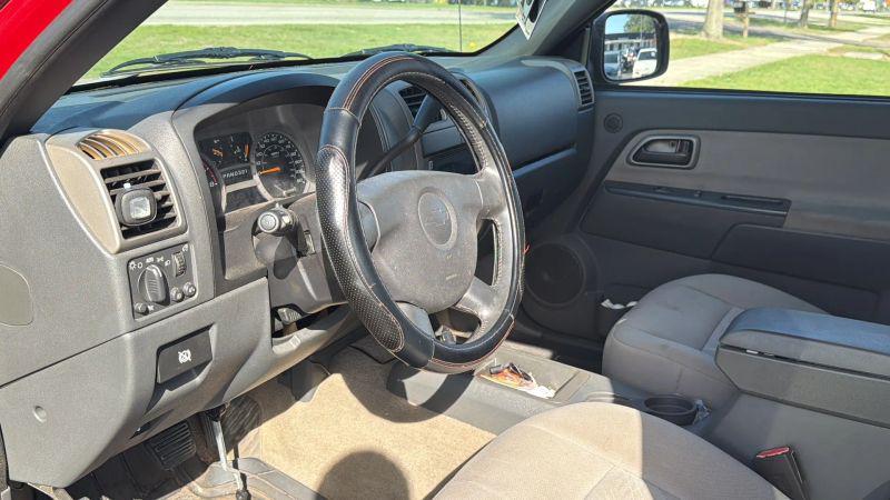 2004 Chevrolet Colorado LS