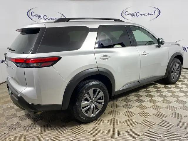 2025 Nissan Pathfinder SV FWD