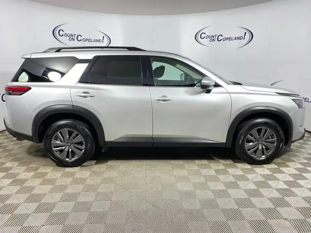 2025 Nissan Pathfinder SV FWD