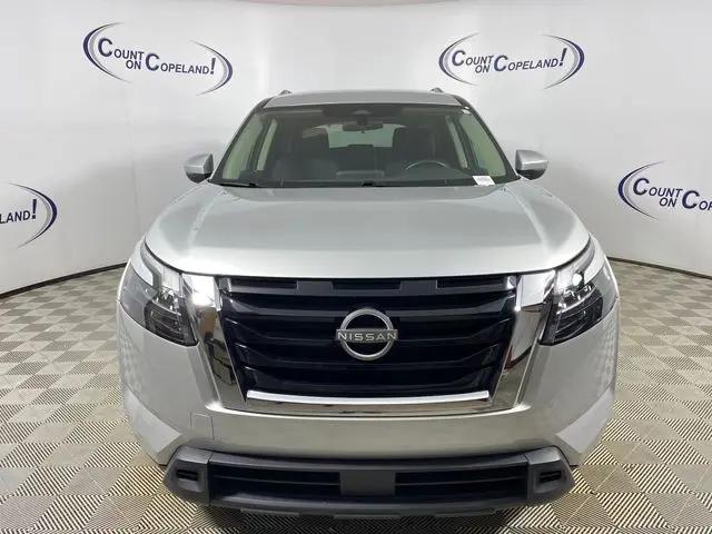 2025 Nissan Pathfinder SV FWD