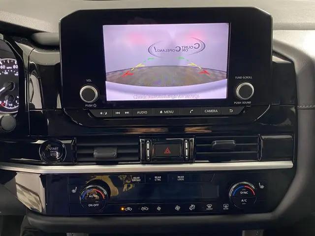 2025 Nissan Pathfinder SV FWD