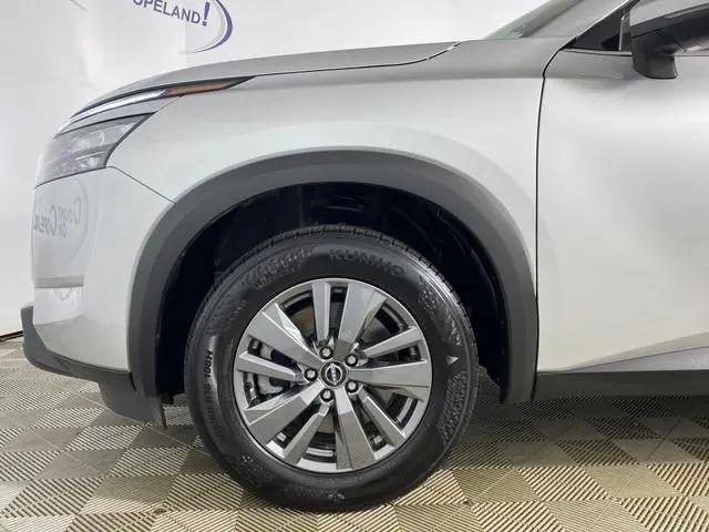 2025 Nissan Pathfinder SV FWD