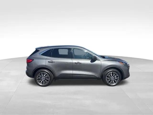 2022 Ford Escape SE Plug-In Hybrid