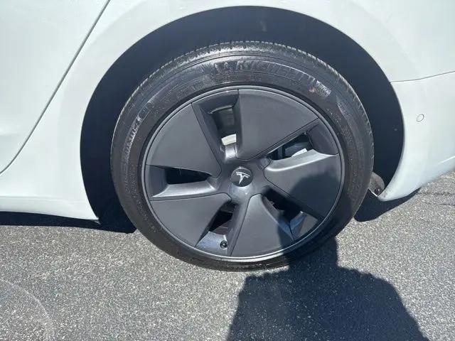 2022 Tesla Model 3 Long Range Dual Motor All-Wheel Drive