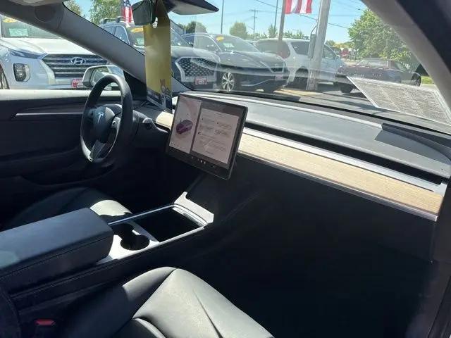 2022 Tesla Model 3 Long Range Dual Motor All-Wheel Drive