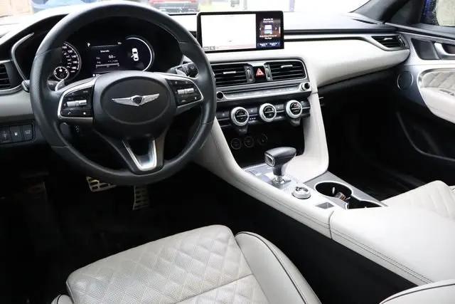 2023 Genesis G70 3.3T RWD