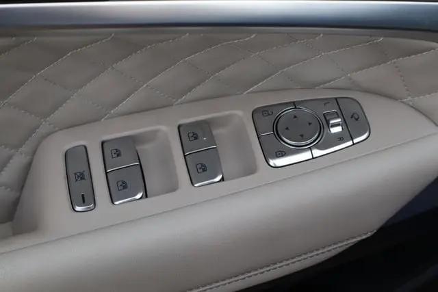 2023 Genesis G70 3.3T RWD