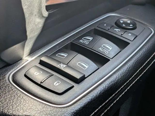2021 Jeep Ram 2500 Laramie Crew Cab 4x4 6'4" Box
