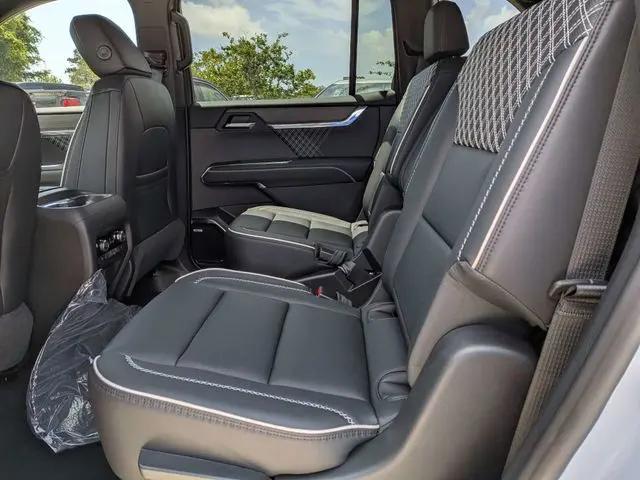 2026 GMC Acadia Denali FWD
