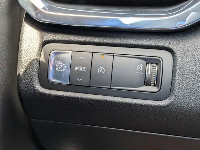2026 GMC Acadia Denali FWD