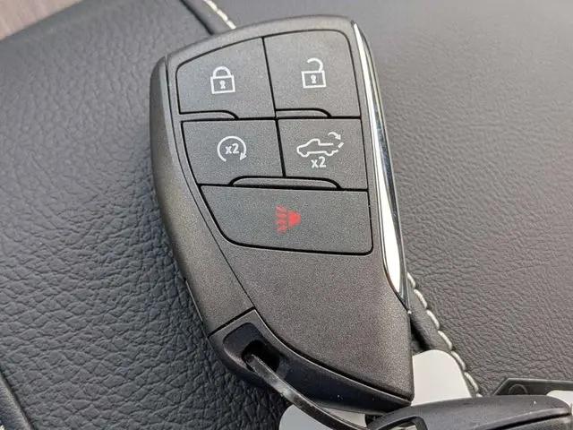 2026 GMC Acadia Denali FWD