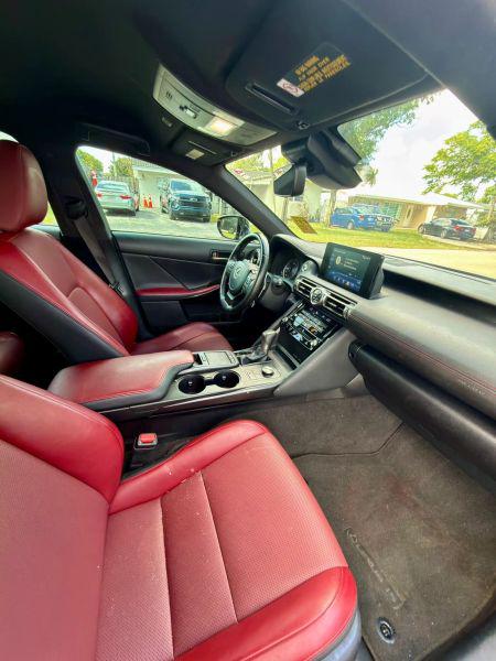 2021 Lexus IS 300 300