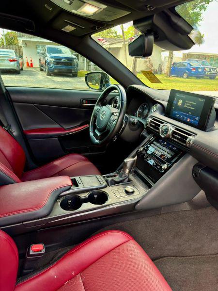 2021 Lexus IS 300 300