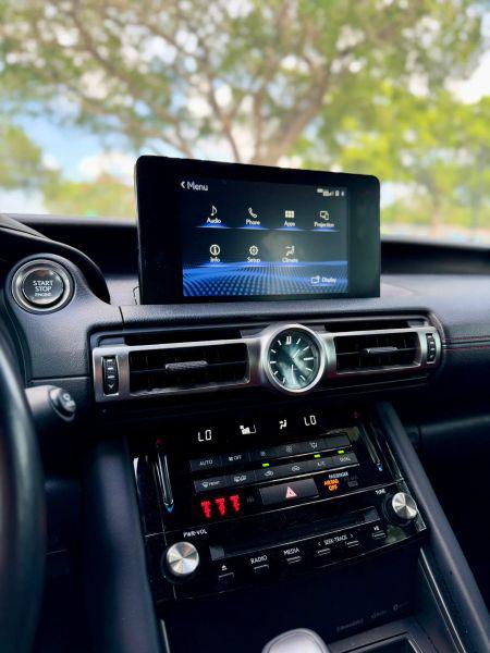 2021 Lexus IS 300 300