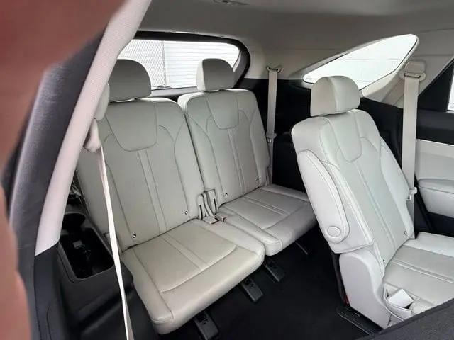 2022 Kia Sorento Hybrid EX