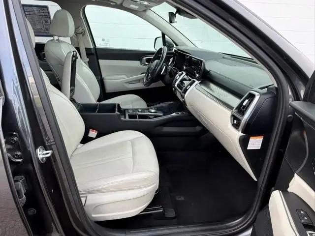 2022 Kia Sorento Hybrid EX