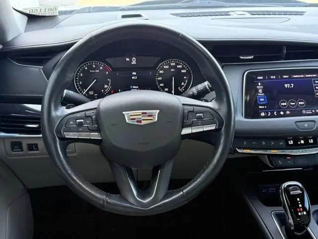 2023 Cadillac XT4 FWD Luxury