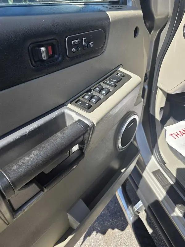 2003 HUMMER H2 Base