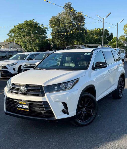 2019 Toyota Highlander SE