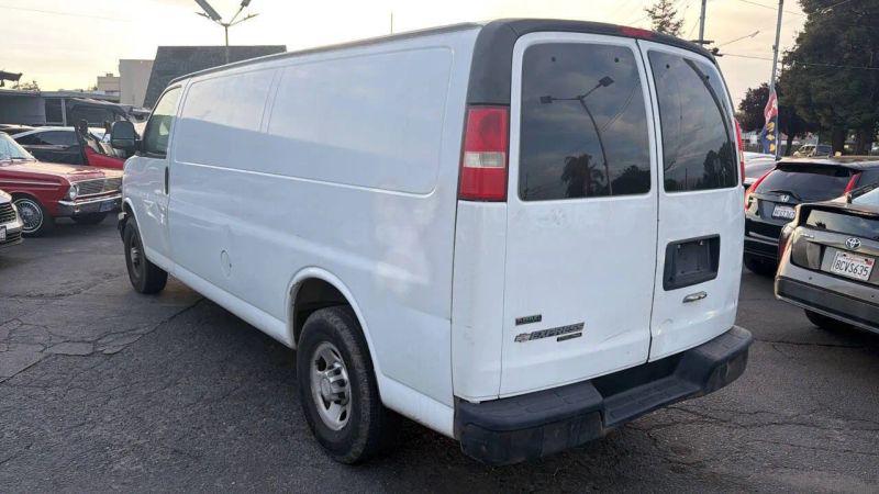 2011 Chevrolet Express Work Van