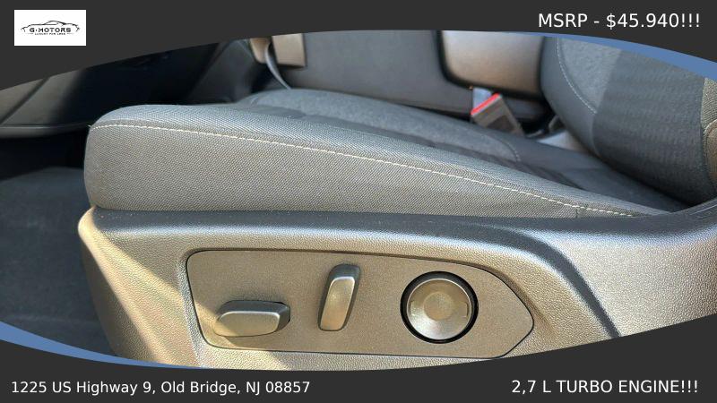 2023 Chevrolet Silverado 1500 2WD Crew Cab Short Bed Custom