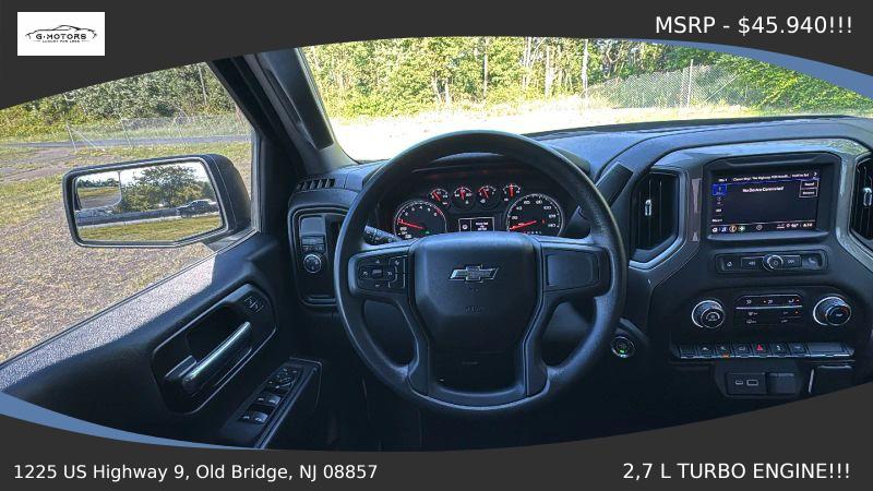 2023 Chevrolet Silverado 1500 2WD Crew Cab Short Bed Custom
