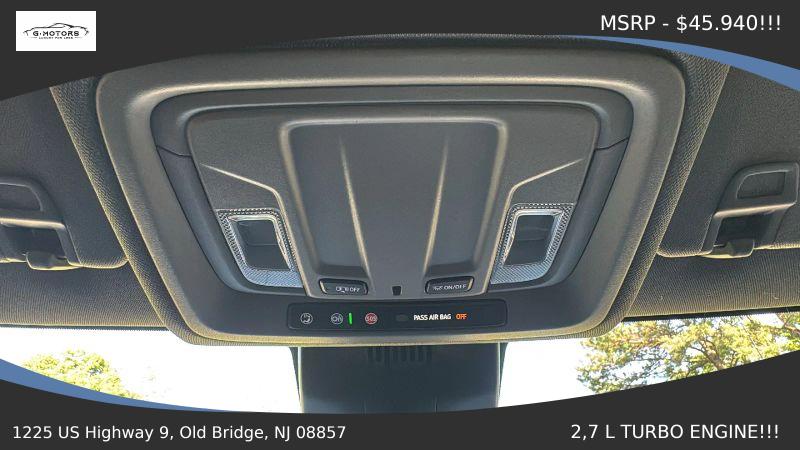 2023 Chevrolet Silverado 1500 2WD Crew Cab Short Bed Custom