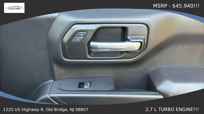 2023 Chevrolet Silverado 1500 2WD Crew Cab Short Bed Custom